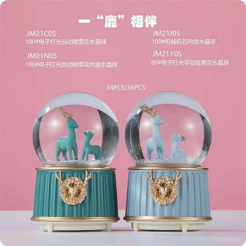 67137. crystal ball deer blue