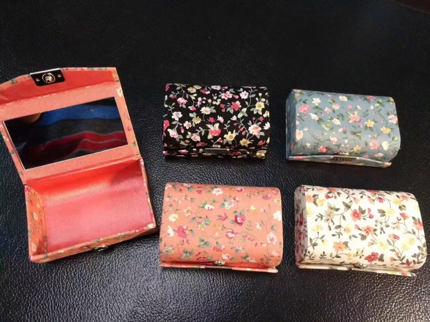 F11L, 67225, 2 lipsticks box