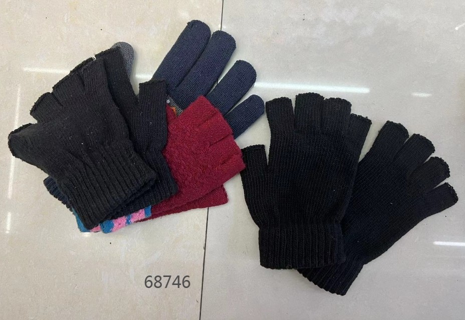 lvl2, 68746, Hlaf-finger Gloves Female 17cm