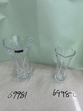 C17L, 69982, Vase 19*D8.5cm