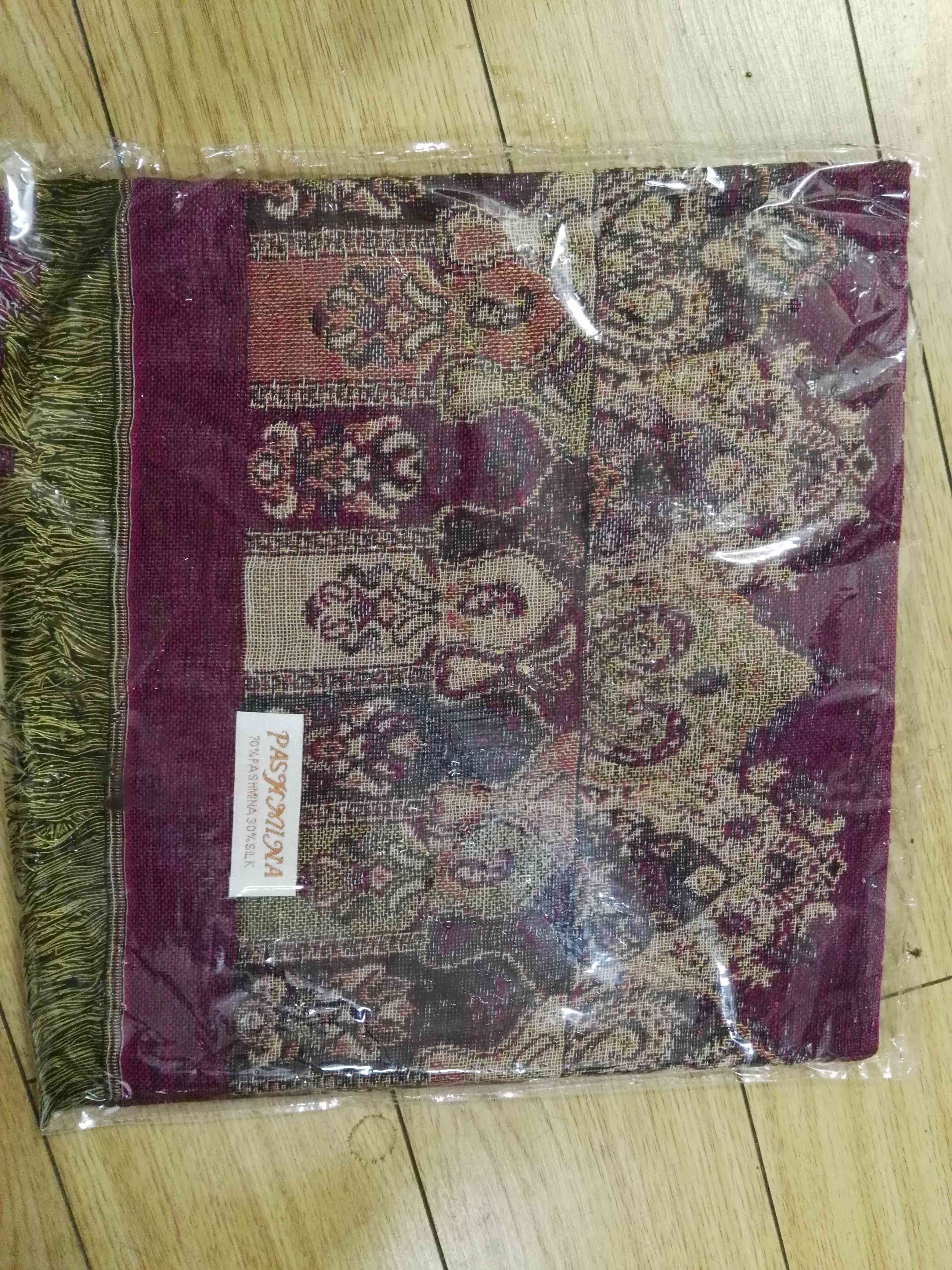 G20M, scarf